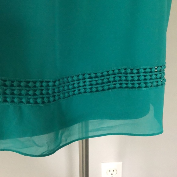 By & By Sleeves Flowing Dress in Turquoise Size Small - Picture 5 of 10